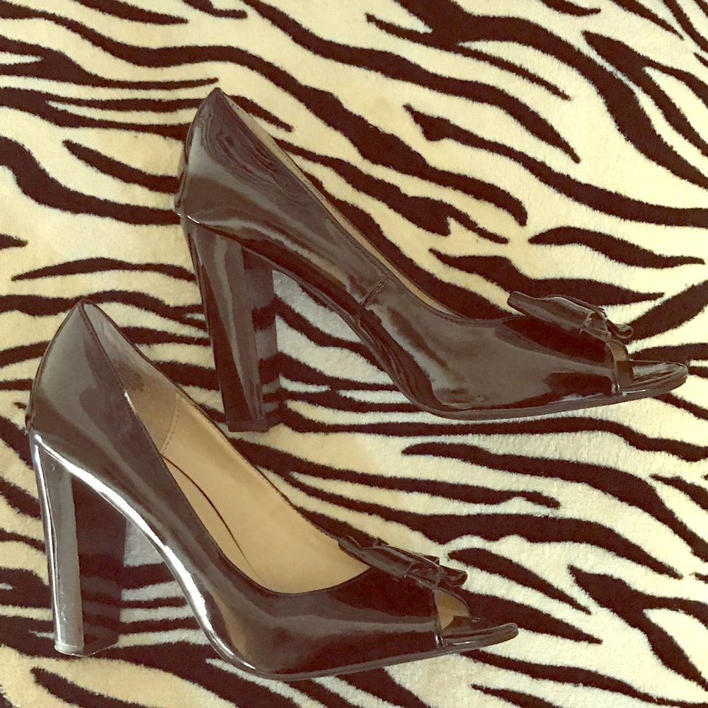 Black patent leather peep toe heel